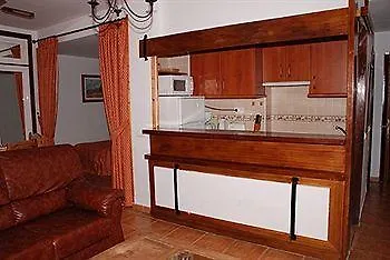 Mediterraneo Apts فندق نيرخا