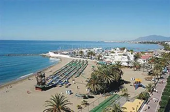 Mediterraneo Apts * Nerja