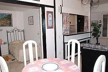 Mediterraneo Apts Otel *