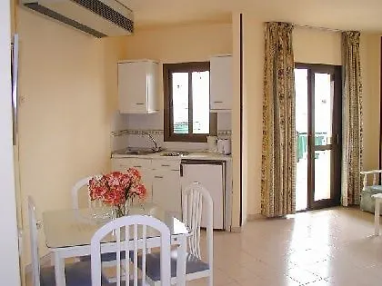 Mediterraneo Apts Hotell *
