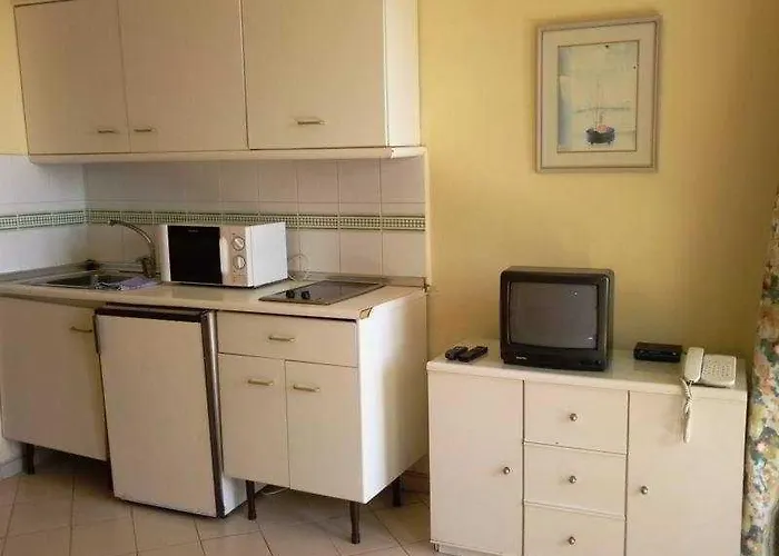 Mediterraneo Apts Nerja